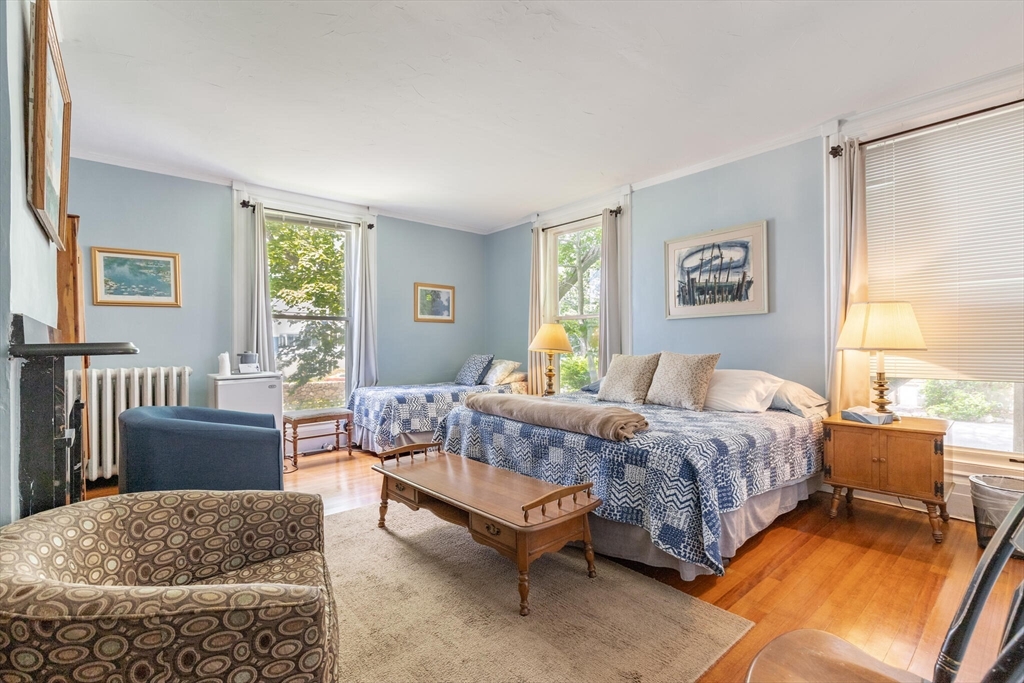 28 Eastern Point Road Gloucester, MA 01930 - Photo 14 of 38