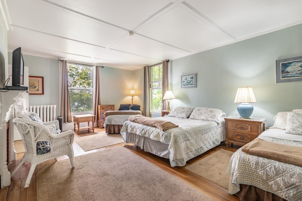 28 Eastern Point Road Gloucester, MA 01930 - Photo 17 of 38