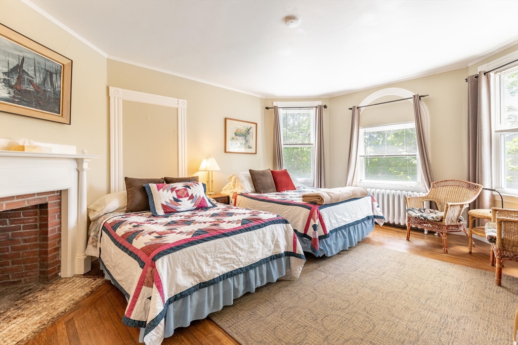 28 Eastern Point Road Gloucester, MA 01930 - Photo 19 of 38