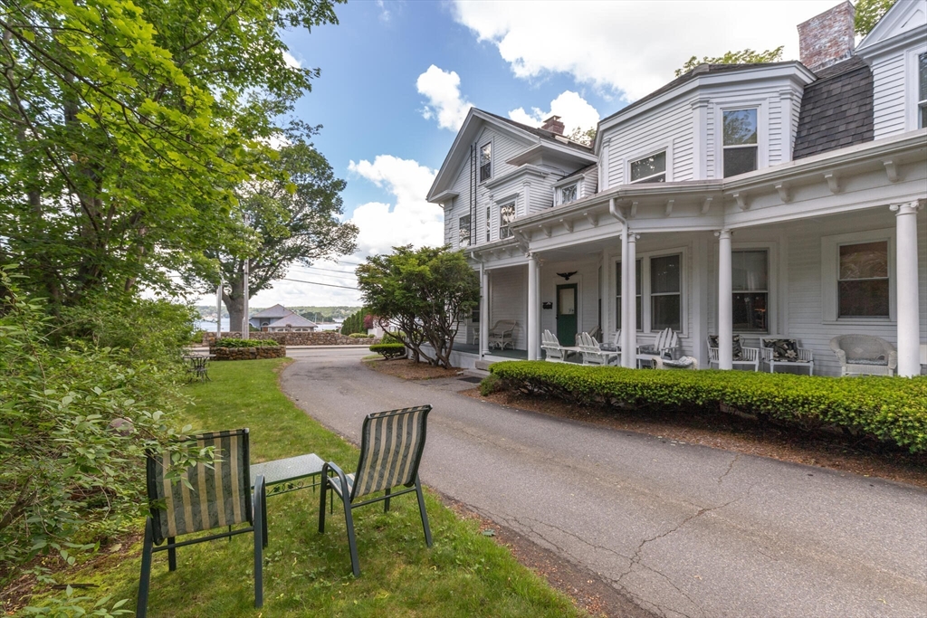 28 Eastern Point Road Gloucester, MA 01930 - Photo 5 of 38