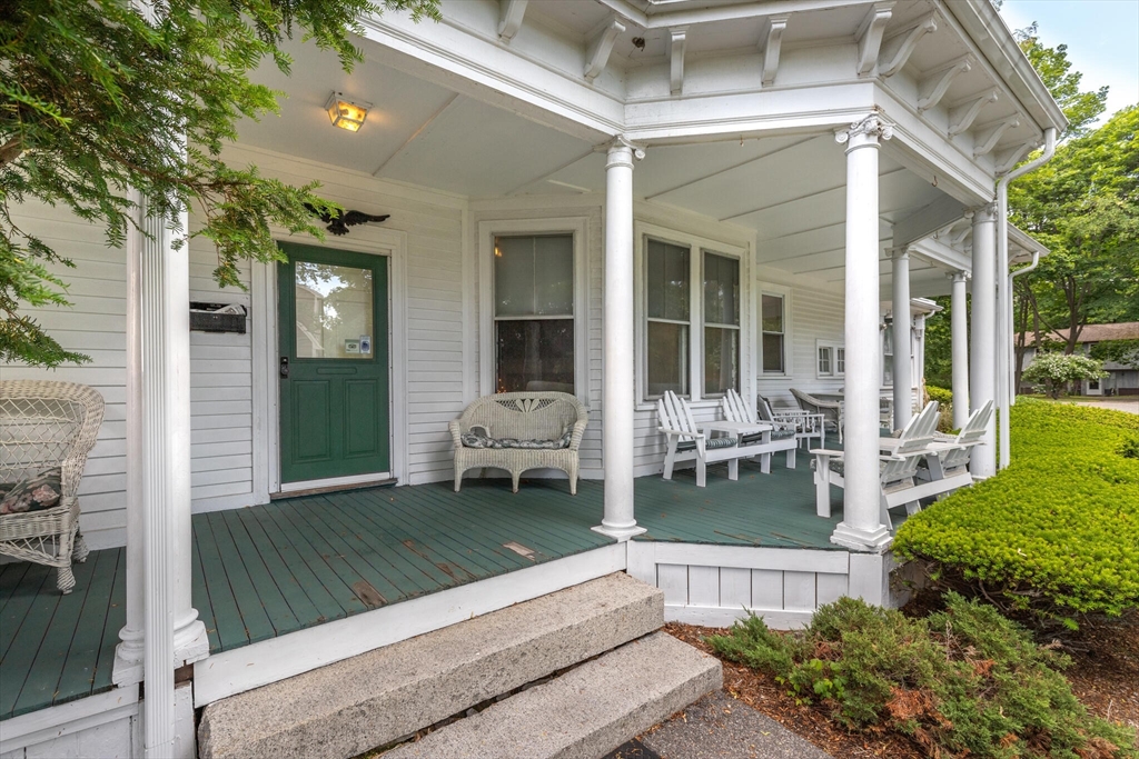 28 Eastern Point Road Gloucester, MA 01930 - Photo 6 of 38