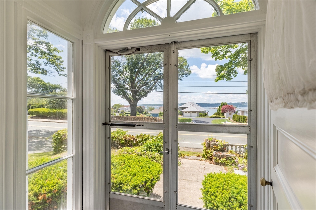 28 Eastern Point Road Gloucester, MA 01930 - Photo 7 of 38