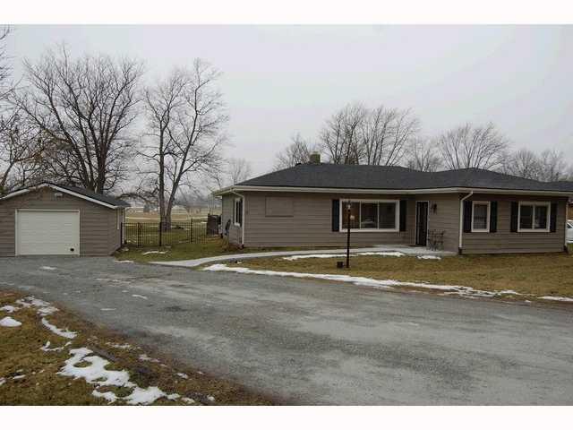 9533 South 300 West Pendleton, IN 46064 - Photo 1 of 3