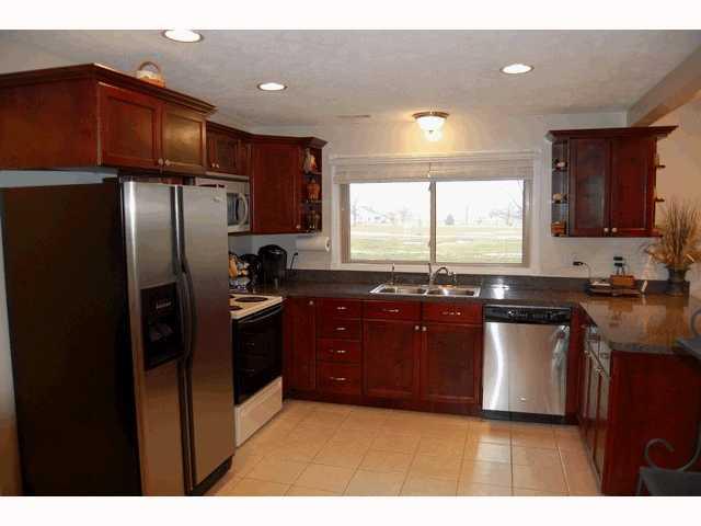 9533 South 300 West Pendleton, IN 46064 - Photo 3 of 3