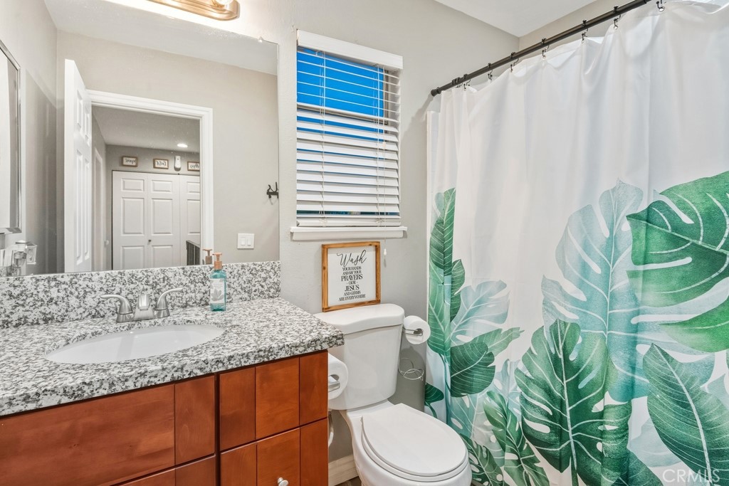 877 North Quince Avenue Rialto, CA 92376 - Photo 18 of 22