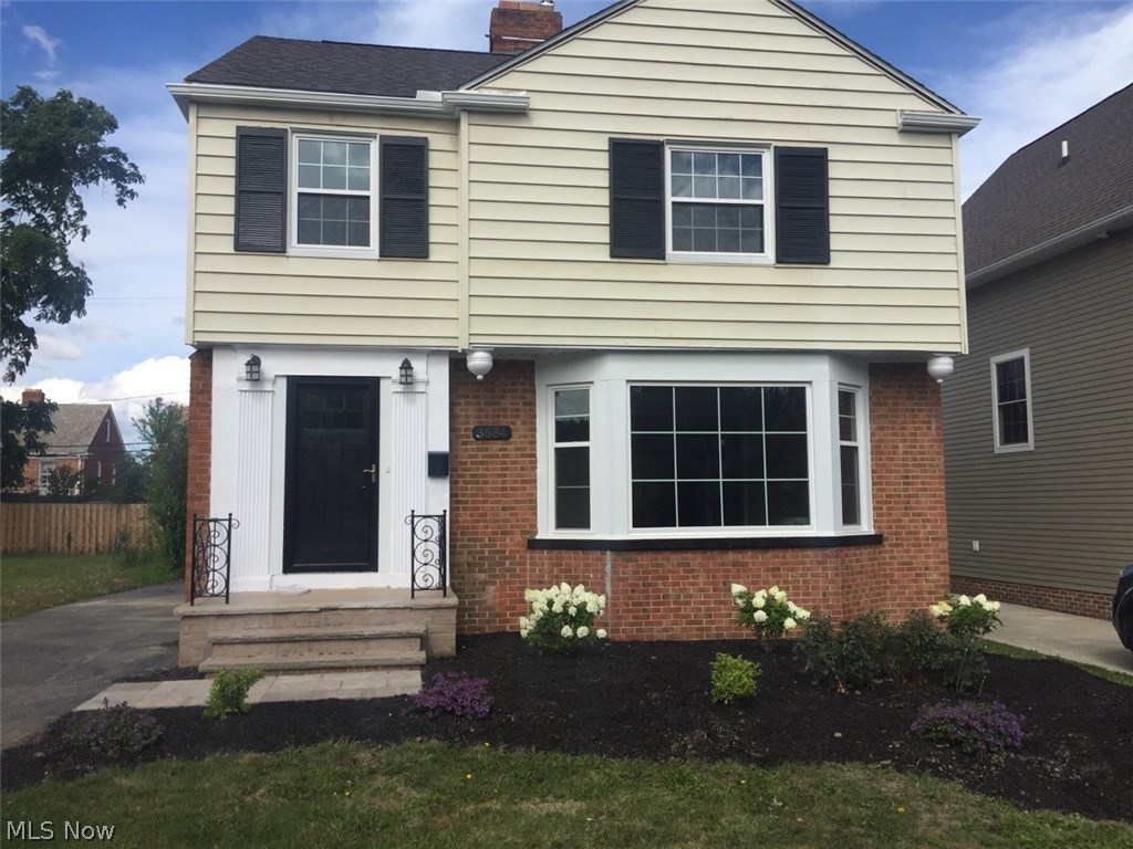 3684 Strathavon Road Cleveland, OH 44120 - Photo 1 of 25