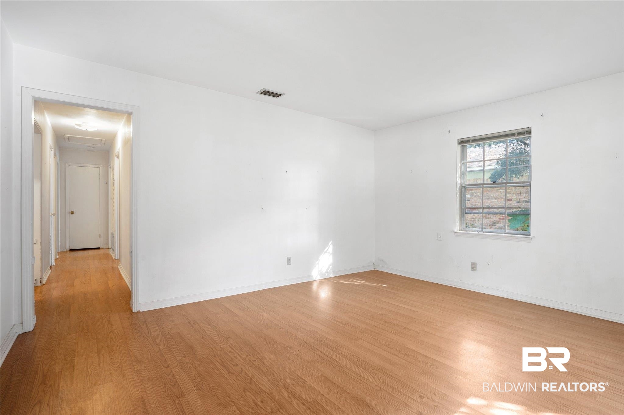 961 Pinemont Drive Mobile, AL 36609 - Photo 3 of 20