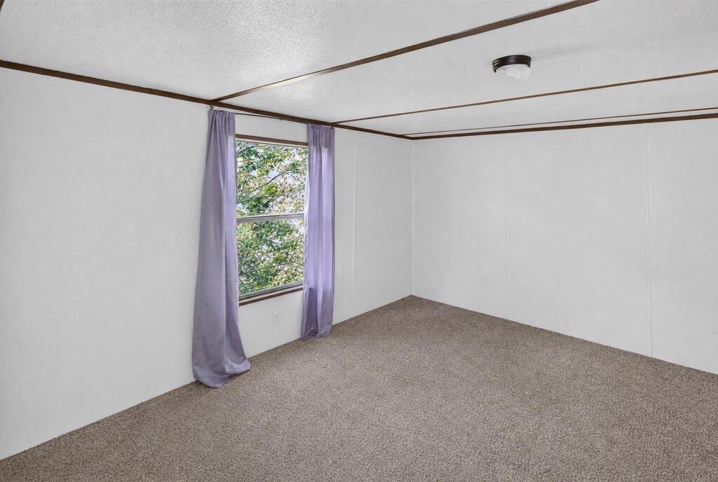 357 East 2nd Street Blue Ridge, GA 30513 - Photo 10 of 11 Gallery Image 10