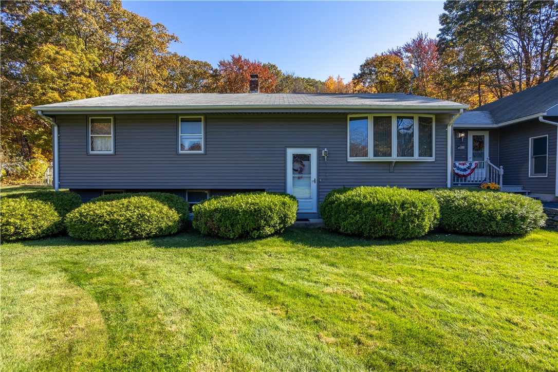 430 Snake Hill Road Burrillville, RI 02830 - Photo 4 of 41