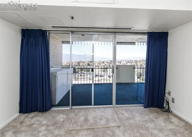 $160,000 | 411 Lakewood Circle, Unit A706, Colorado Springs, CO 80910