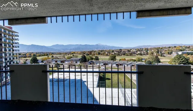 $160,000 | 411 Lakewood Circle, Unit A706, Colorado Springs, CO 80910