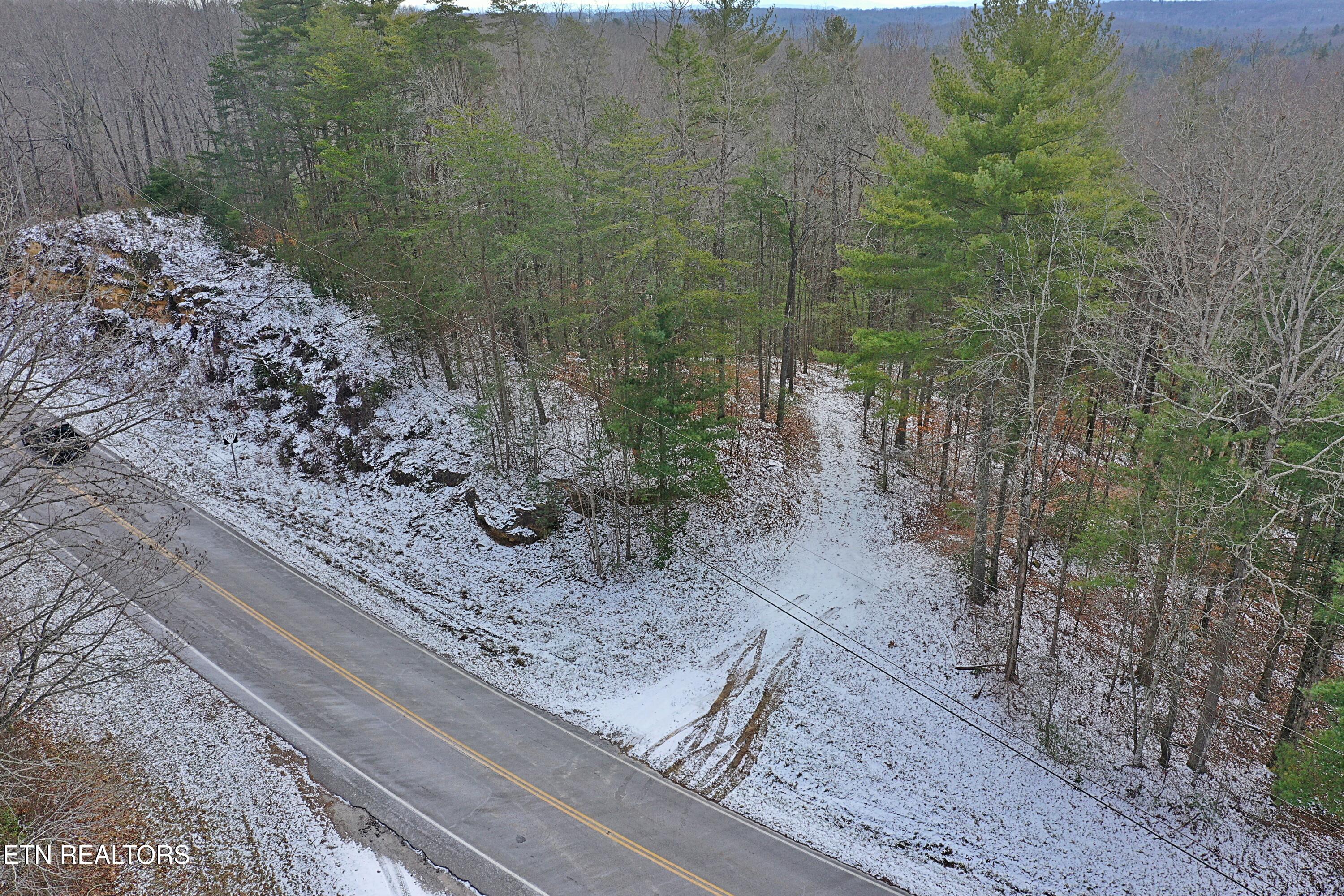 3063 Leatherwood Road Oneida, TN 37841 - Photo 2 of 14 DJI_0872