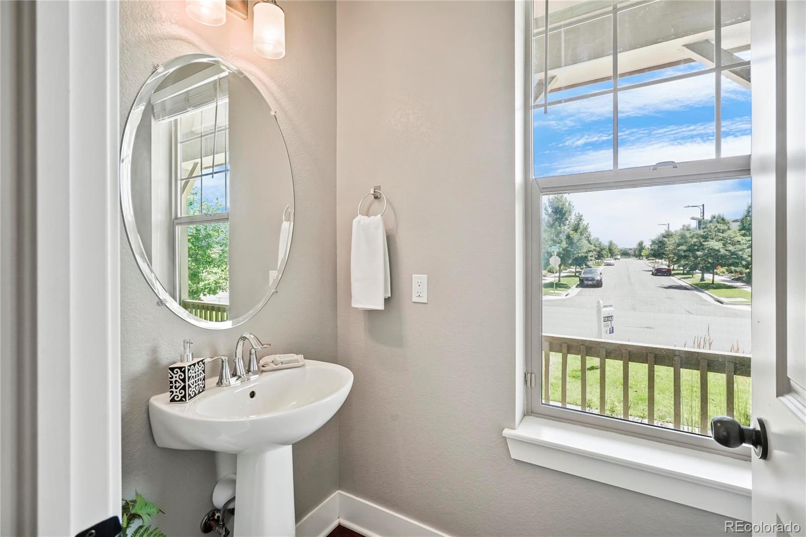 5065 Uinta Street Denver, CO 80238 - Photo 9 of 35