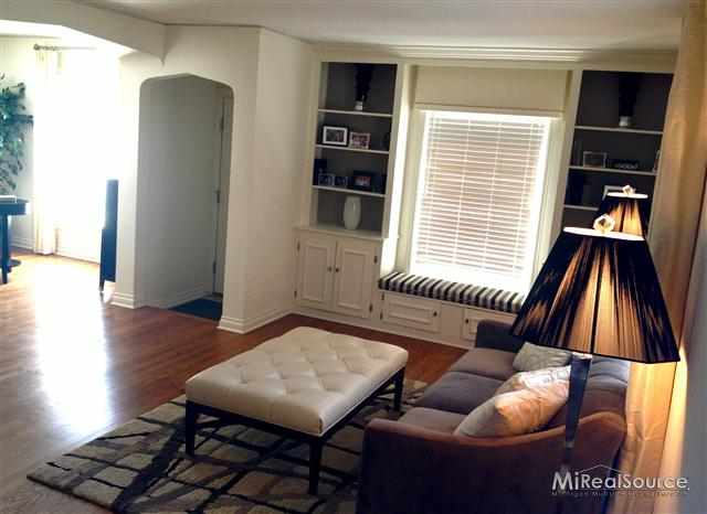 1536 Hampton Road Grosse Pointe, MI 48236 - Photo 8 of 30 31144105-7.JPG