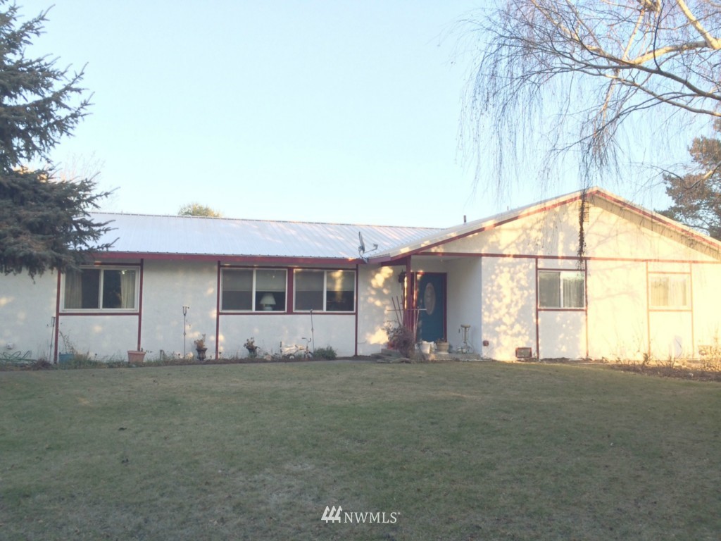 731 South Ridgeview Loop Othello, WA 99344 - Photo 1 of 14