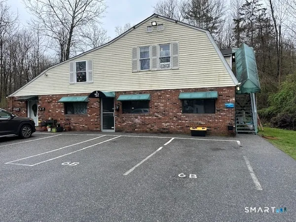 $1,100 | 6 East Street, New Milford, CT 06776