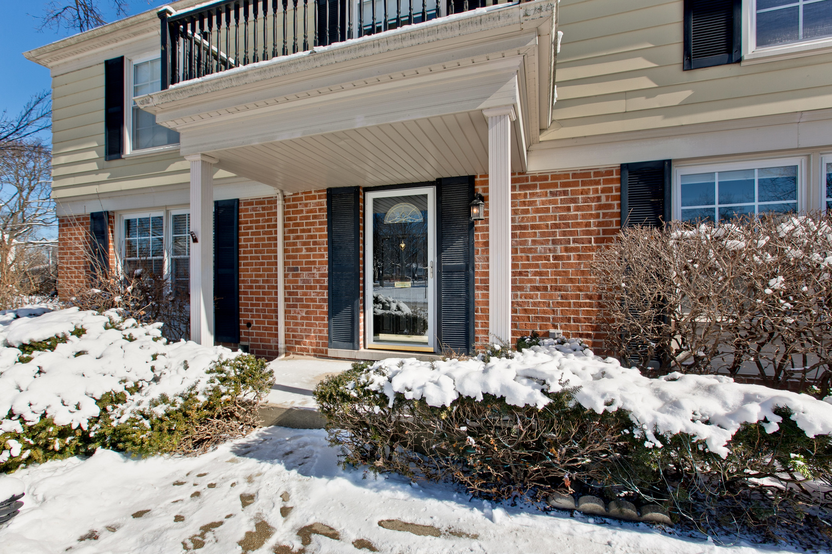 235 Coachmaker Road Northbrook, IL 60062 - Photo 3 of 31