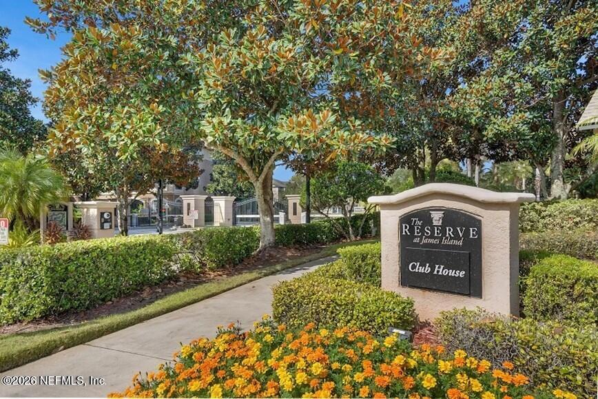 10961 Burnt Mill Road, Unit 828 Jacksonville, FL 32256 - Photo 24 of 28 Clubhouse