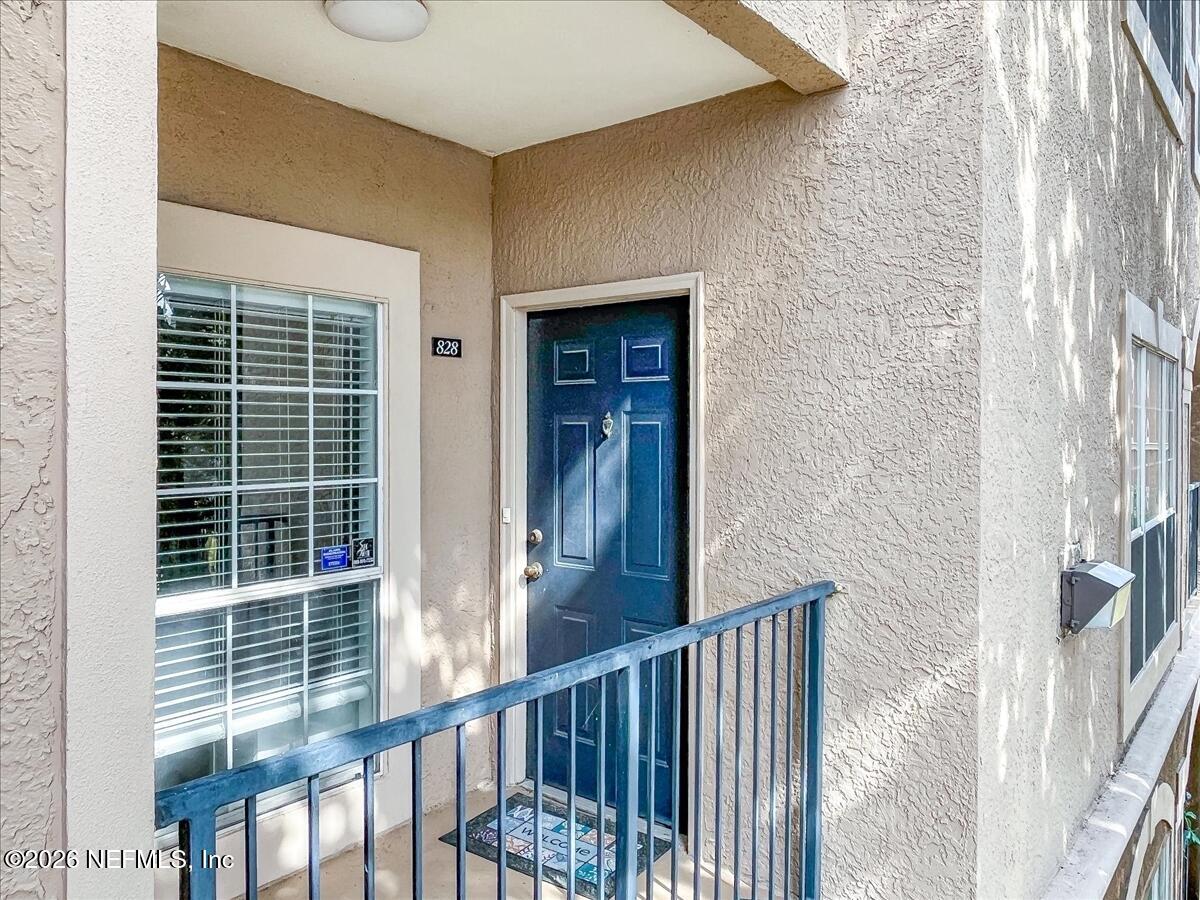 10961 Burnt Mill Road, Unit 828 Jacksonville, FL 32256 - Photo 3 of 28 Entry