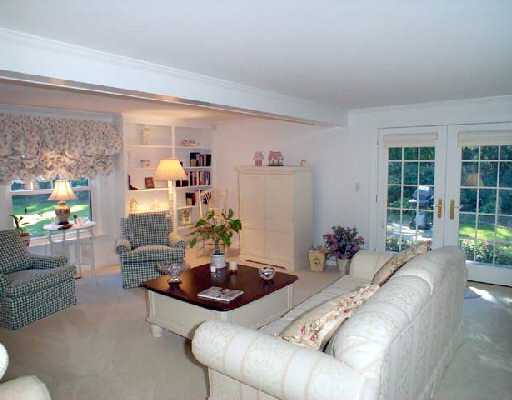 499 Washington Road Barrington, RI 02806 - Photo 3 of 5 Other.