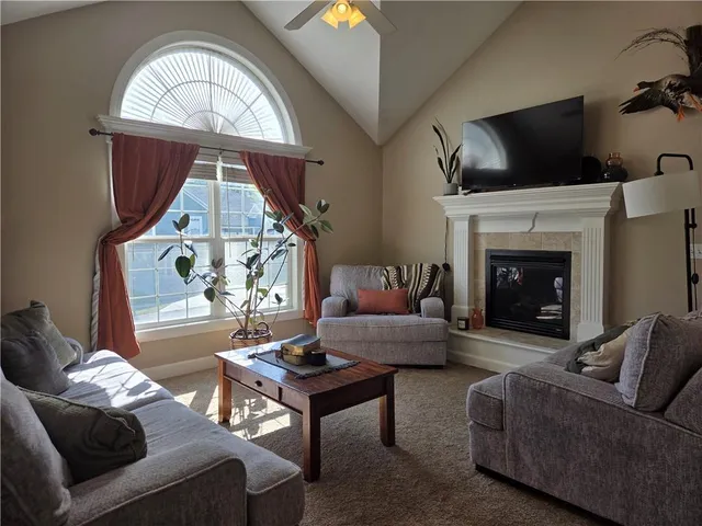 $338,000 | 1812 Lauren Lane, Kearney, MO 64060