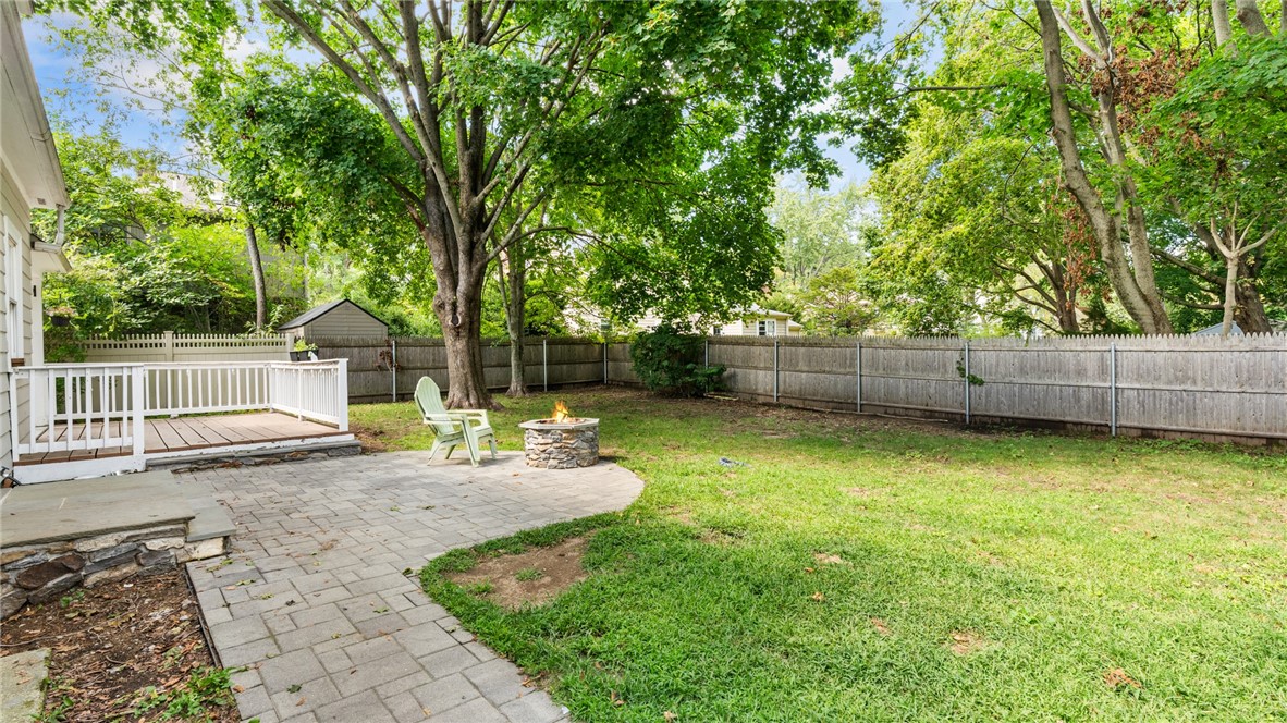 55 Massasoit Avenue Barrington, RI 02806 - Photo 20 of 24