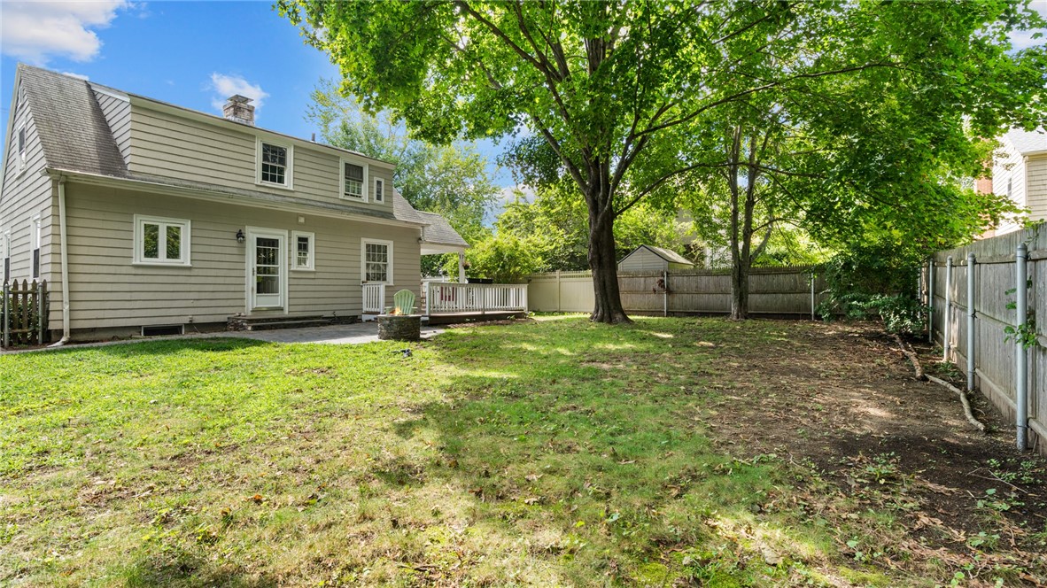 55 Massasoit Avenue Barrington, RI 02806 - Photo 21 of 24