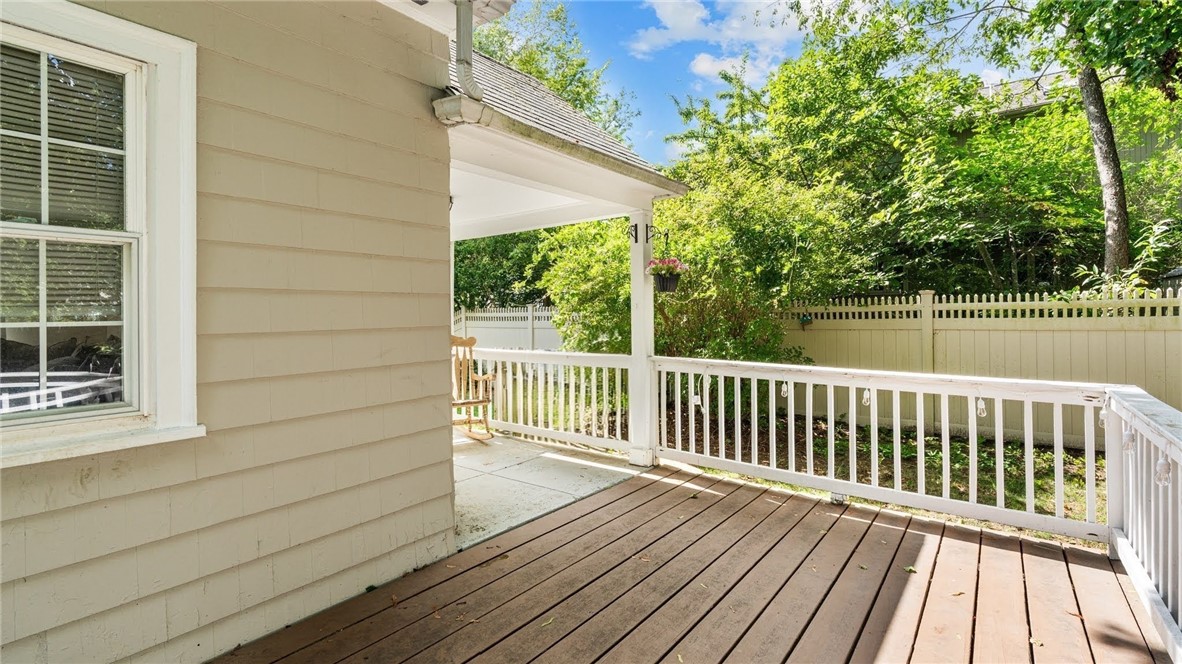 55 Massasoit Avenue Barrington, RI 02806 - Photo 23 of 24