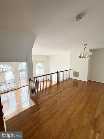 $3,350 | 43511 Evian Lane, Chantilly, VA 20152