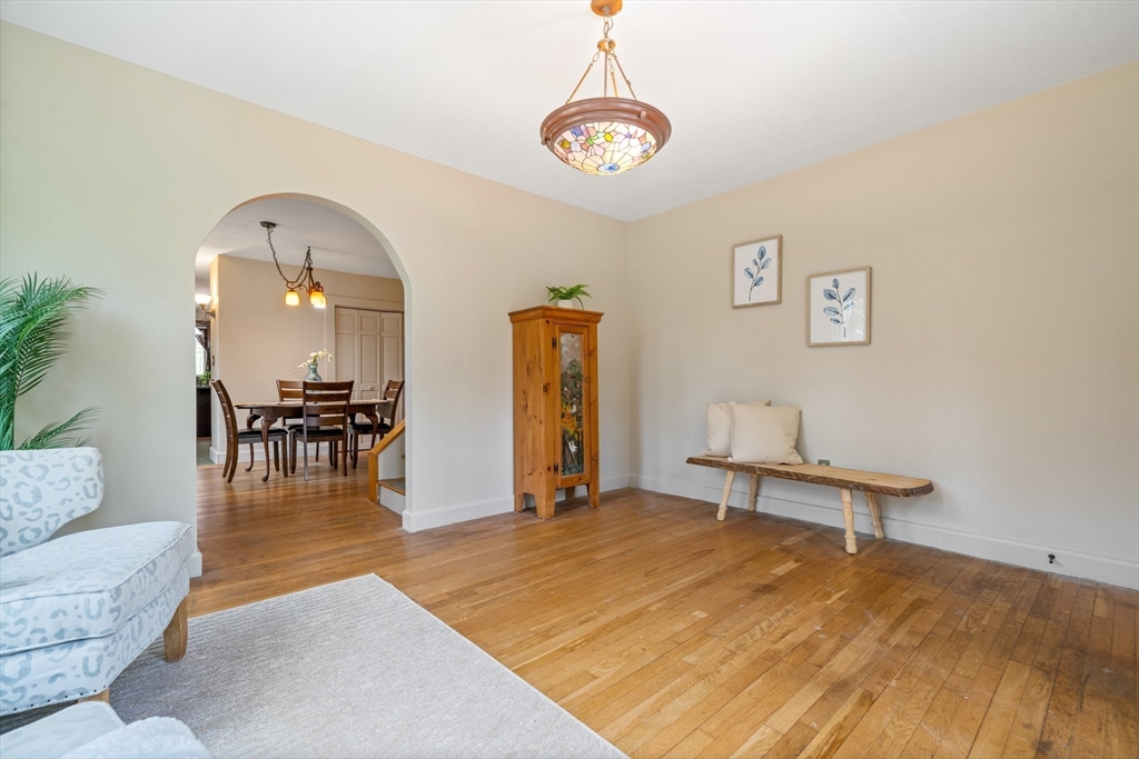 44 Shawsheen Road Billerica, MA 01821 - Photo 5 of 39 a living room with furniture