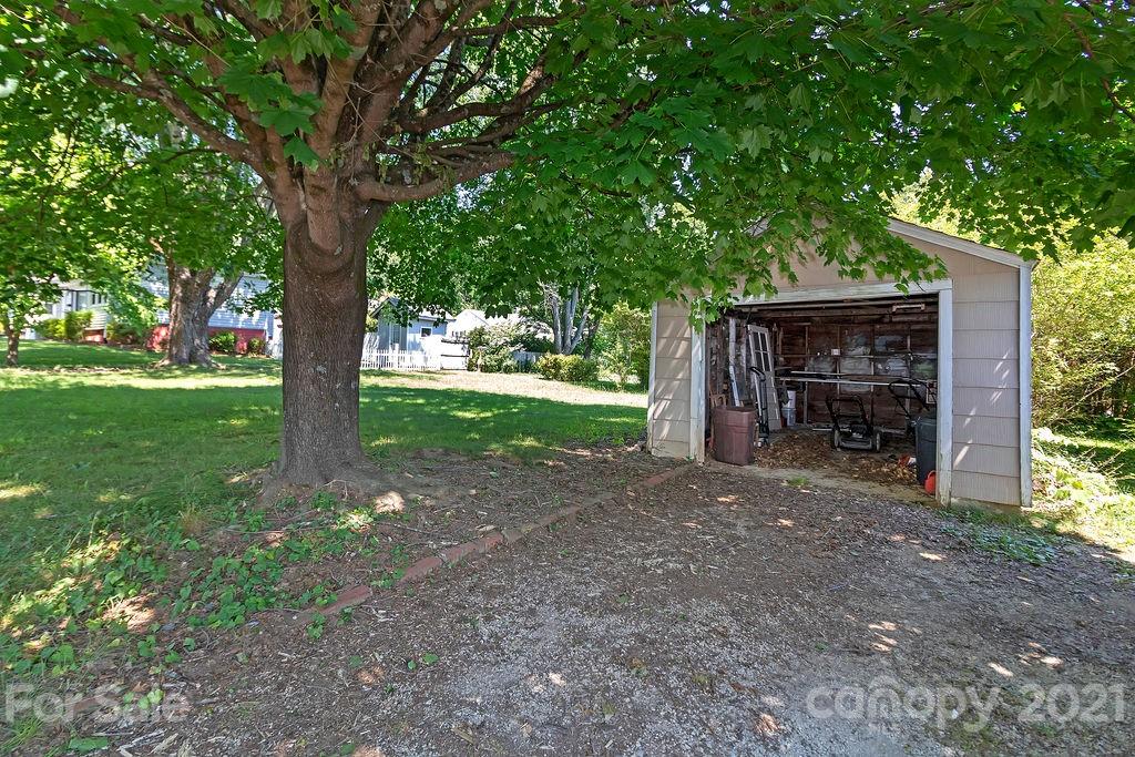 59 Fisher Road, Unit 1 Brevard, NC 28712 - Photo 14 of 15 Gallery Image 14