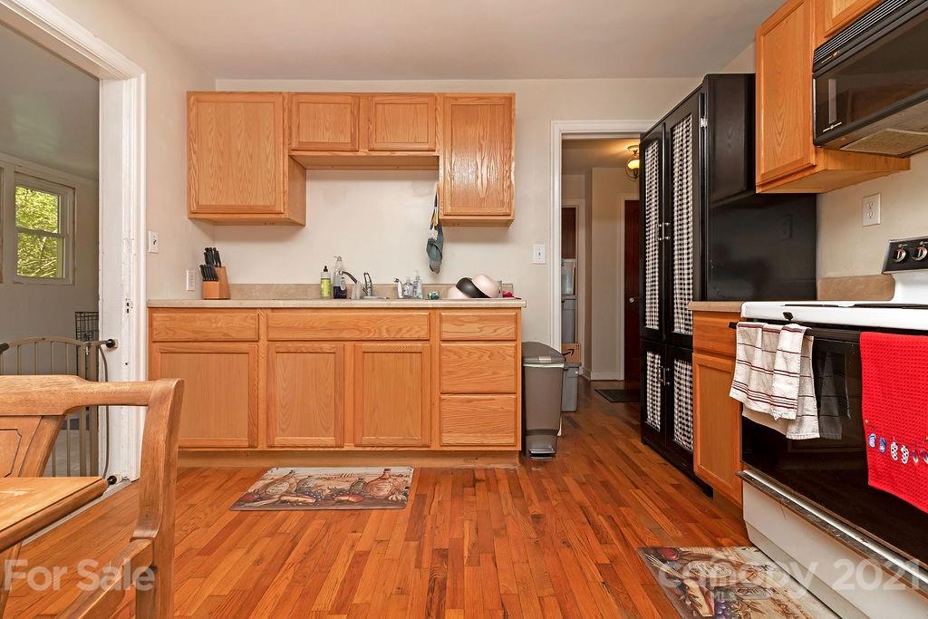 59 Fisher Road, Unit 1 Brevard, NC 28712 - Photo 7 of 15 Gallery Image 7