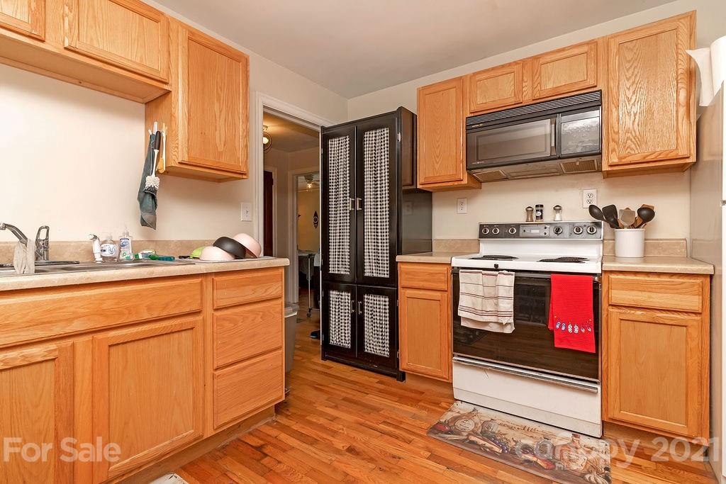 59 Fisher Road, Unit 1 Brevard, NC 28712 - Photo 9 of 15 Gallery Image 9