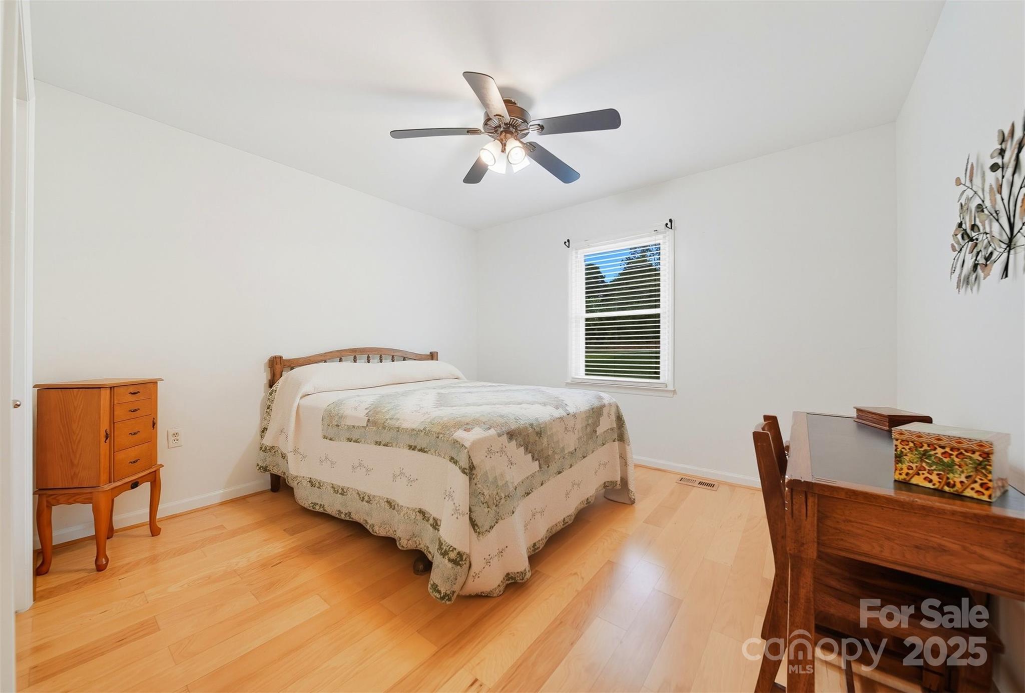 5647 Valley Field Road Southeast Hickory, NC 28602 - Photo 16 of 28 Gallery Image 16