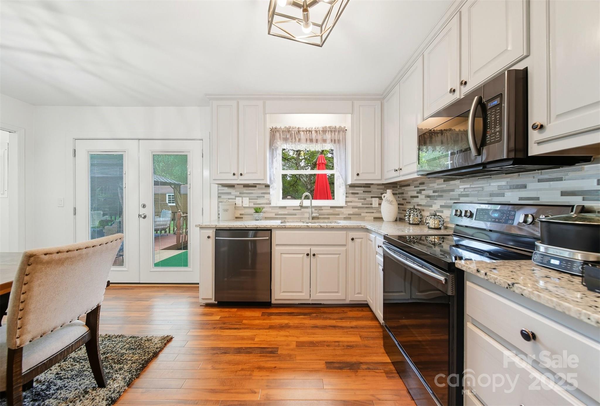 5647 Valley Field Road Southeast Hickory, NC 28602 - Photo 9 of 28 Gallery Image 9