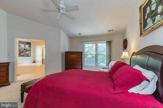 $800,000 | 8550 Westown Way, Vienna, VA 22182