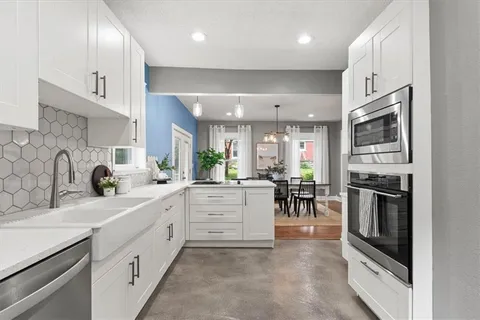 $519,000 | 2827 Campbell Street, Kansas City, MO 64109