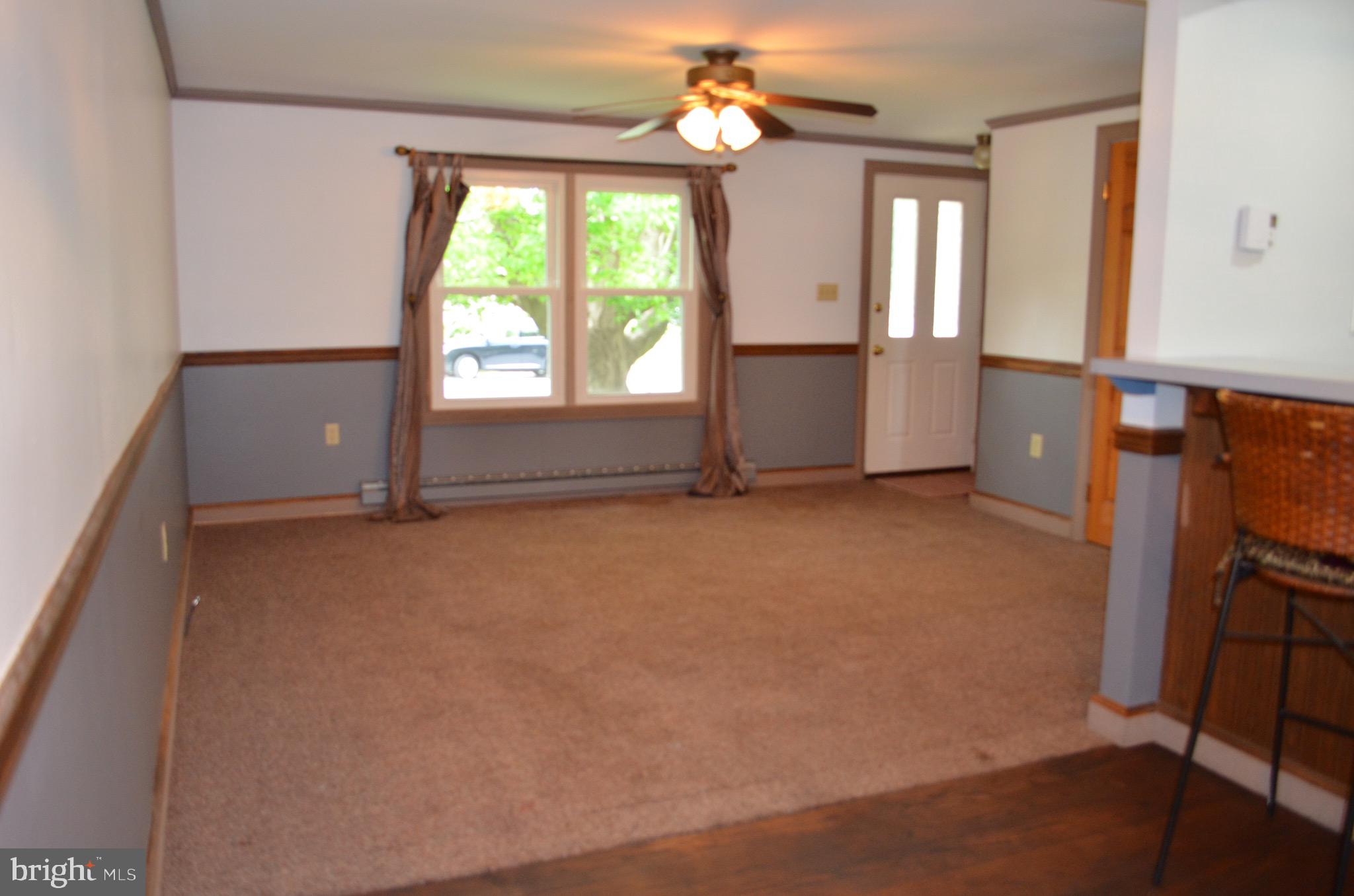 172 April Lane Lititz, PA 17543 - Photo 3 of 24 Living room