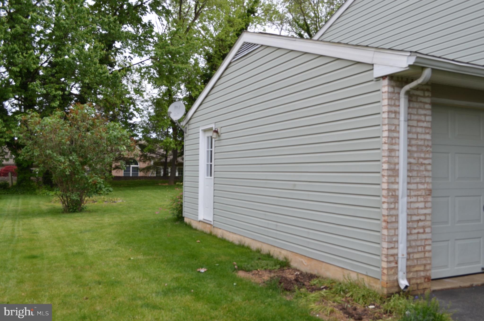 172 April Lane Lititz, PA 17543 - Photo 23 of 24