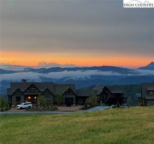 $550,000 | Rs1 Rs1 Skywest Parkway, Elk Park, NC 28622