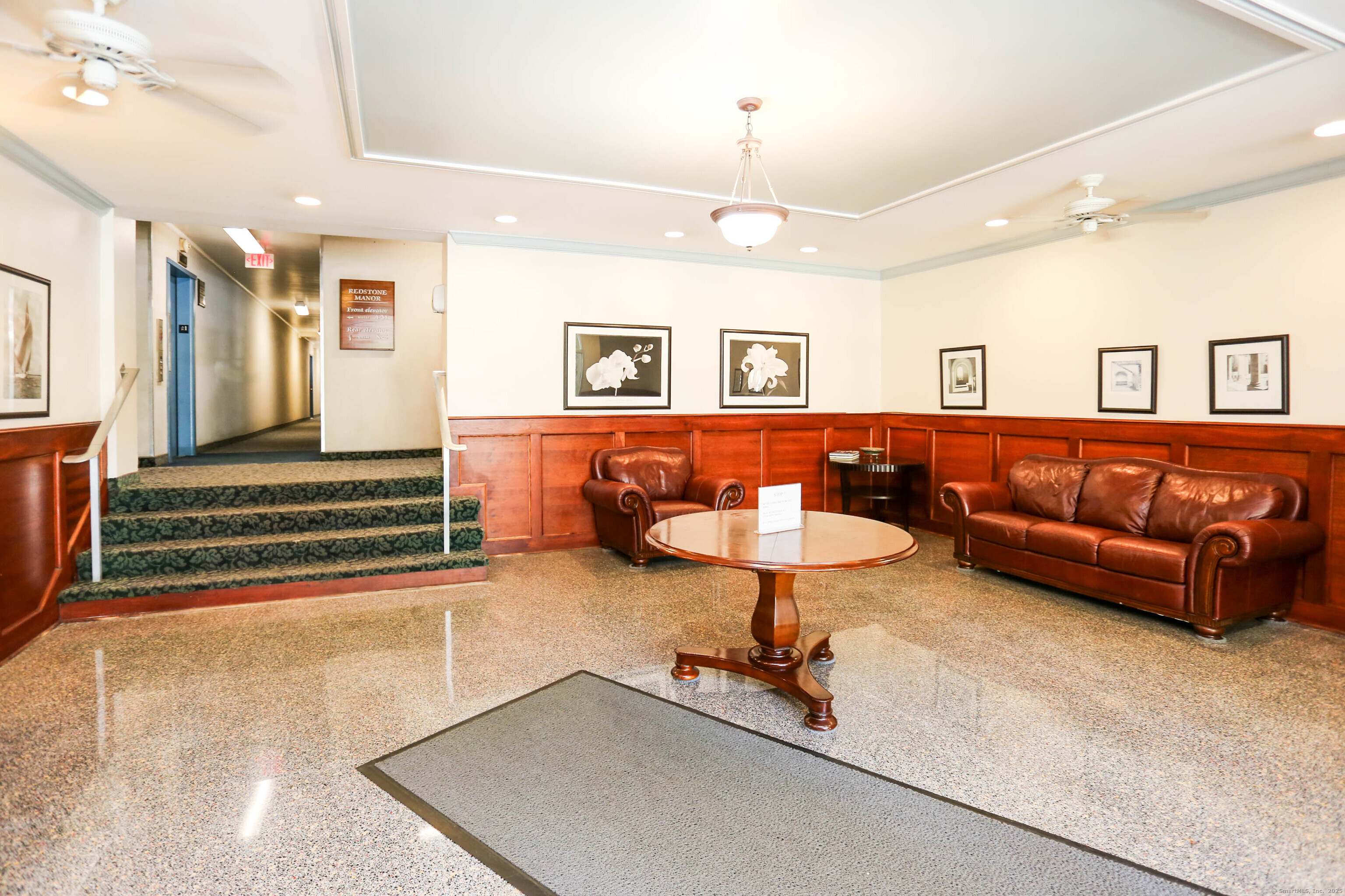 39 Glenbrook Road, Unit 2A Stamford, CT 06902 - Photo 2 of 18