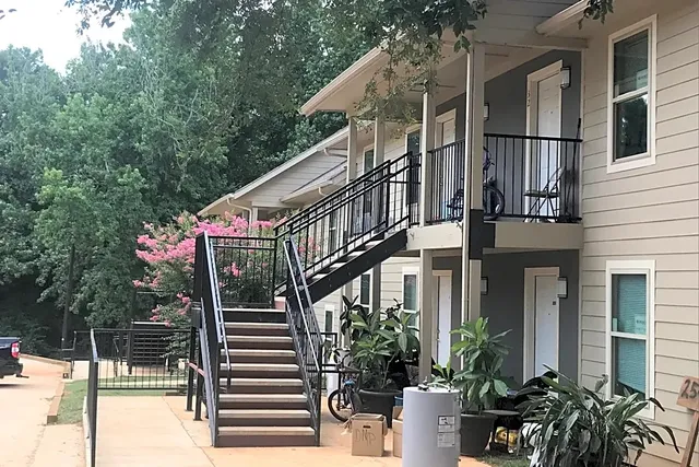 $536 | 502 West Main Street, Whitehouse, TX 75791