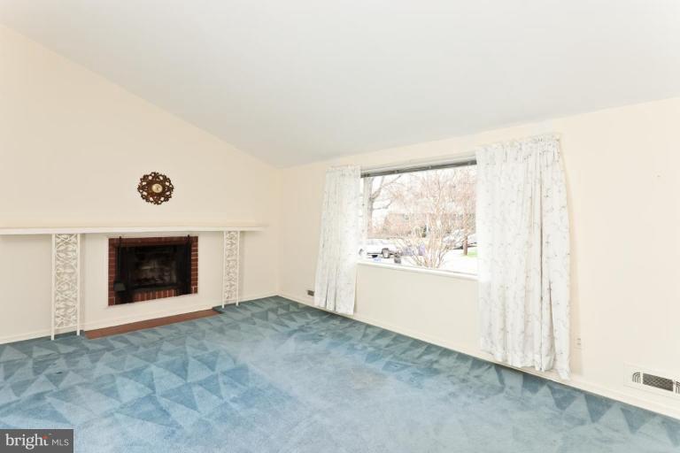 3711 Leverton Street Silver Spring, MD 20906 - Photo 17 of 17 Family Room