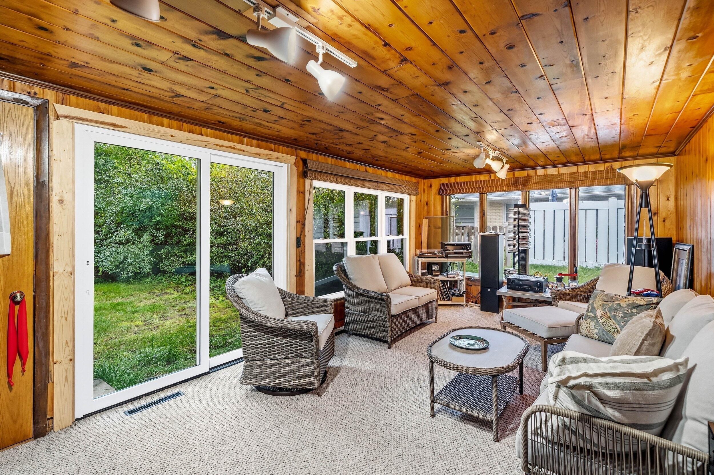 219 Heidel Road Thiensville, WI 53092 - Photo 12 of 33 Sun Room