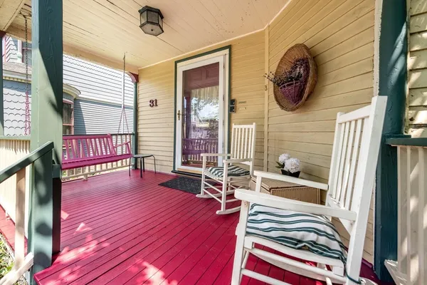 $3,750 | 31 Kent Square, Unit 1, Brookline, MA 02446