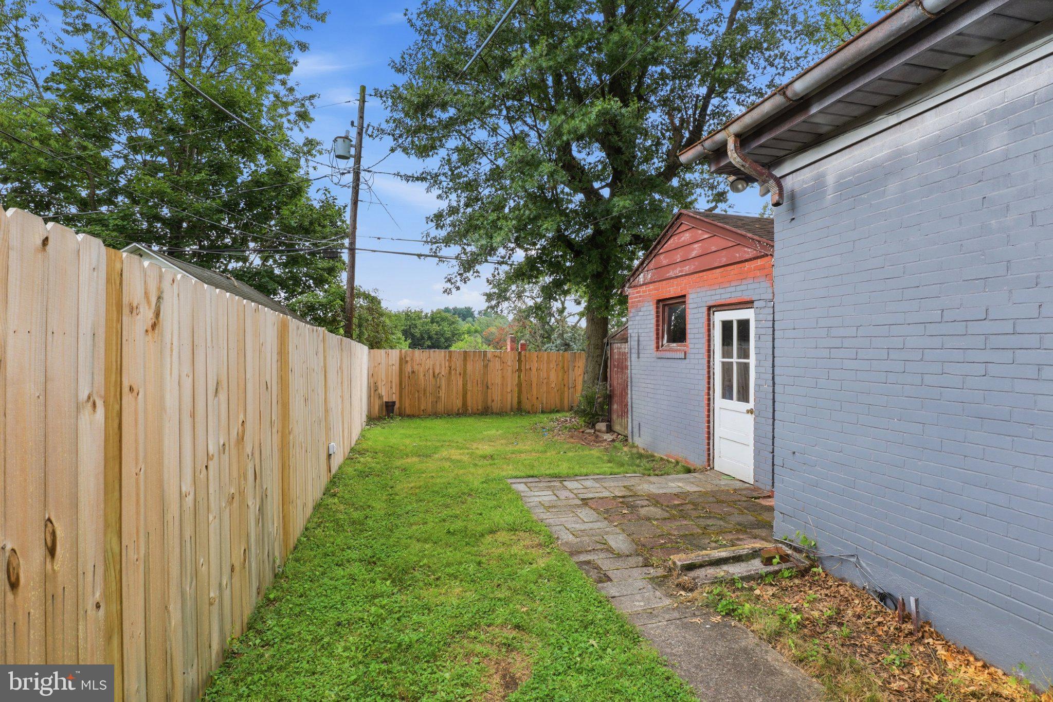 3501 Cloverfield Road Harrisburg, PA 17109 - Photo 27 of 28 Charming backyard retreat awaits you.
