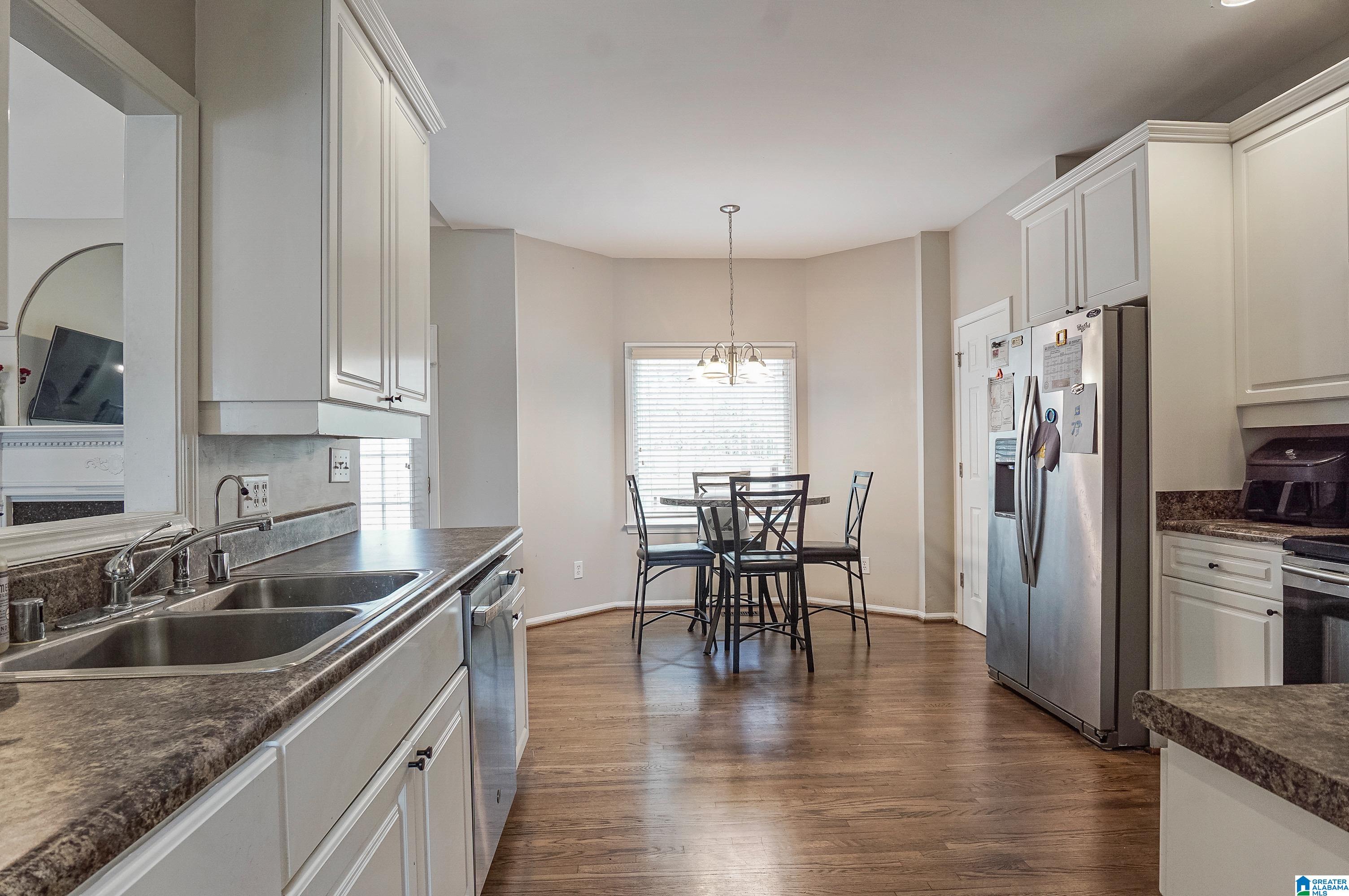 101 Grande View Lane Alabaster, AL 35114 - Photo 2 of 41