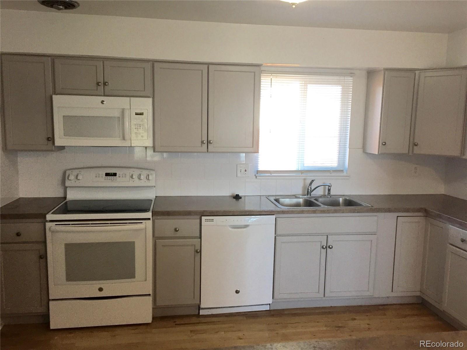 3692 Glencoe Street Denver, CO 80207 - Photo 8 of 12