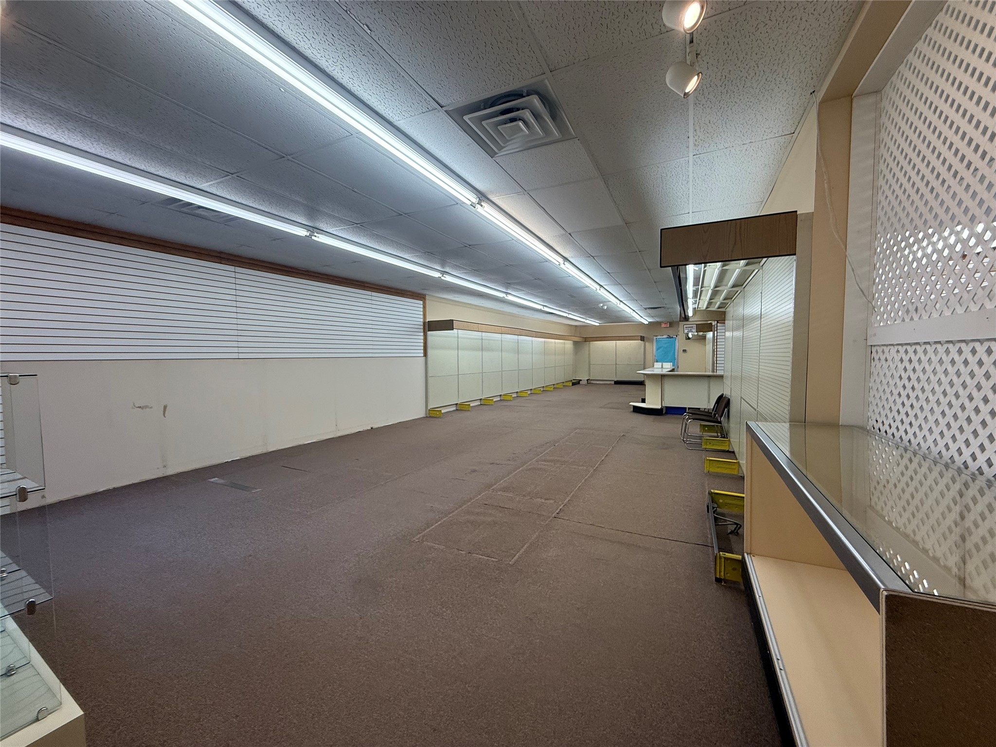 101 West Main Street Endicott, NY 13760 - Photo 22 of 38