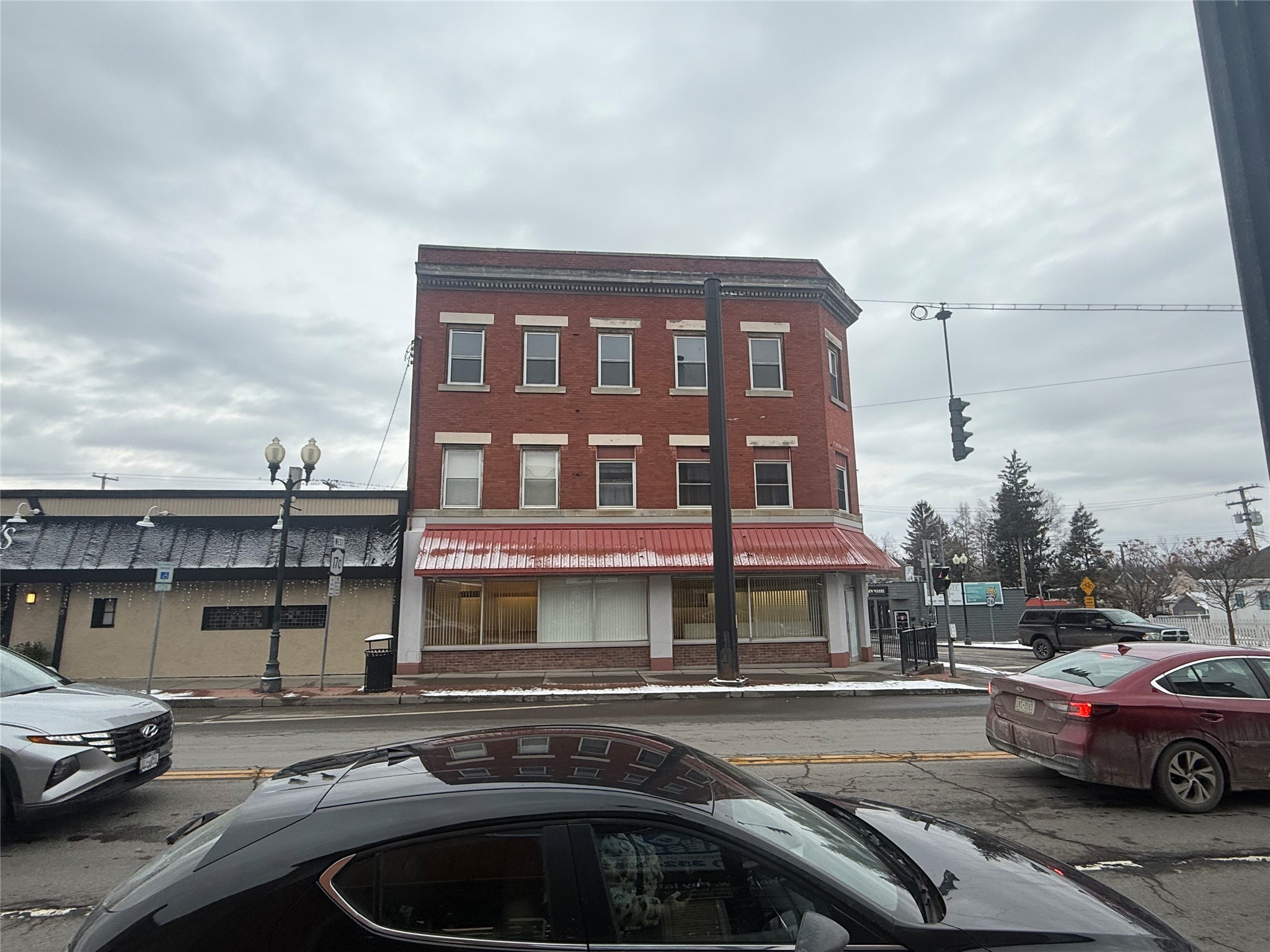 101 West Main Street Endicott, NY 13760 - Photo 34 of 38